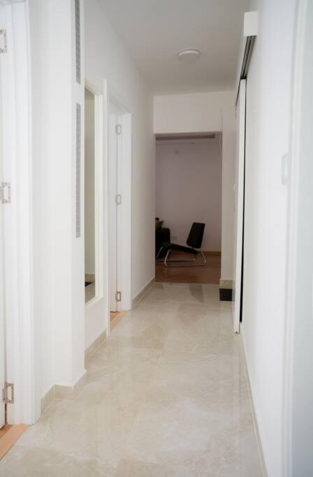 Downtown, Spacious, 2 Bedroom Apartment Belgrade Exterior photo